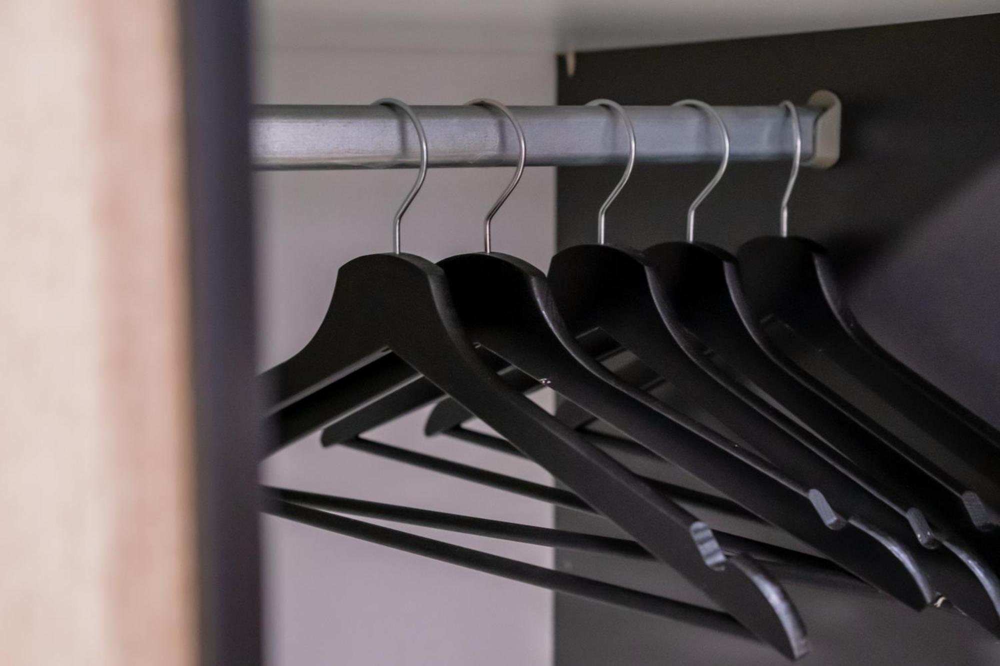 Jade & Jabo - Sehr Schoene Zimmer & Apartements Zum Wohlfuehlen Tageweise & Wochenweise Buchbar Neuss Extérieur photo