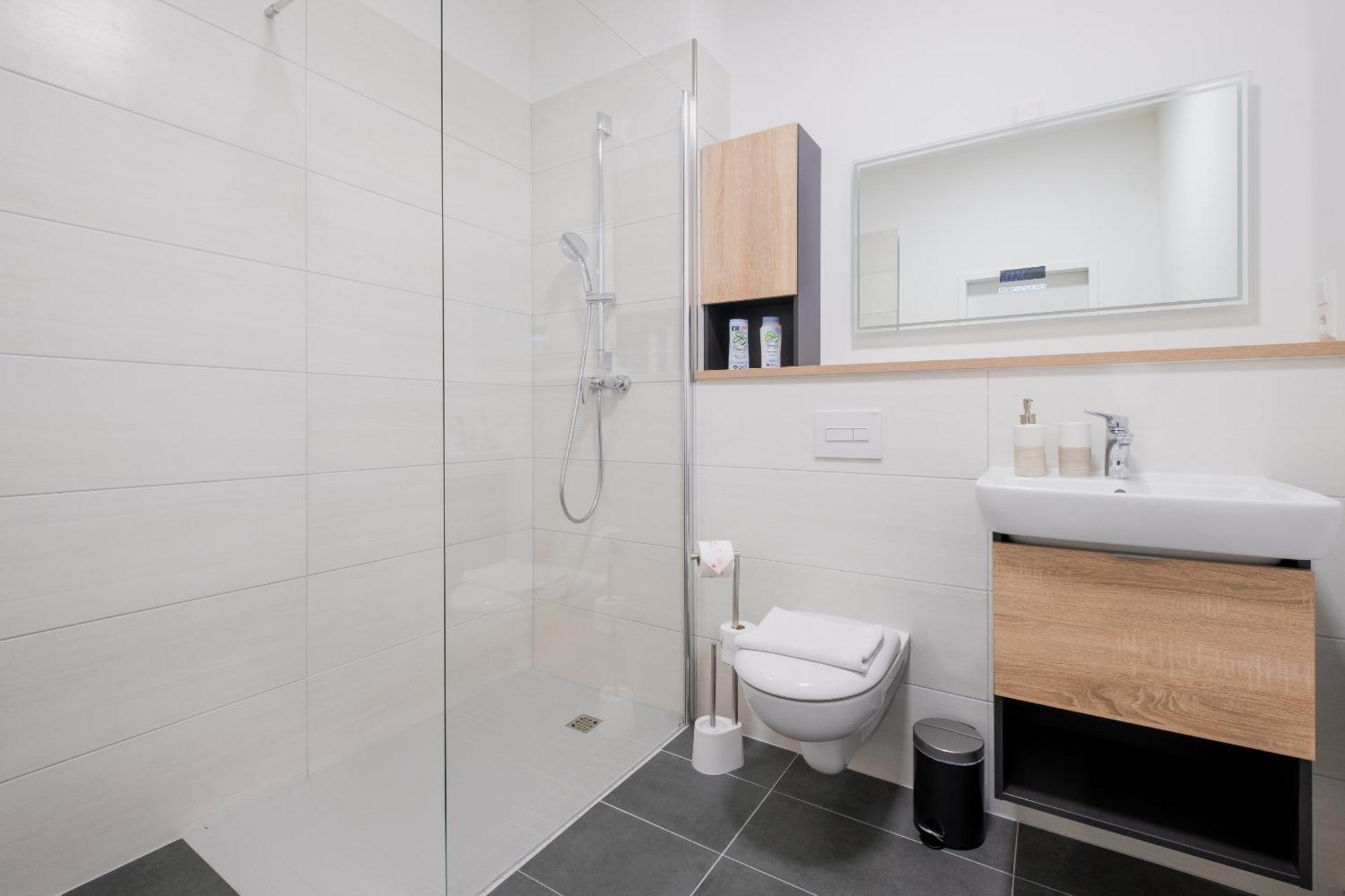 Jade & Jabo - Sehr Schoene Zimmer & Apartements Zum Wohlfuehlen Tageweise & Wochenweise Buchbar Neuss Chambre photo